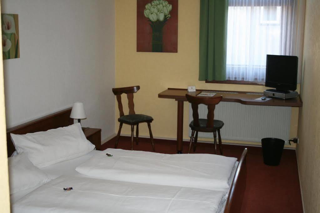 Landgasthof & Hotel Krone Eischleben Ichtershausen エクステリア 写真