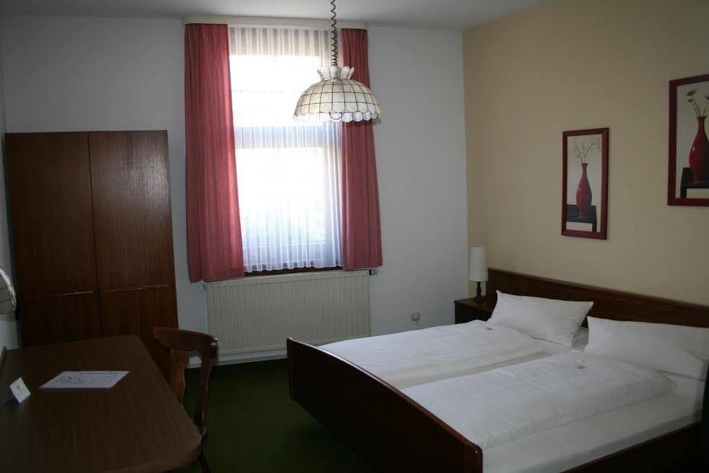 Landgasthof & Hotel Krone Eischleben Ichtershausen エクステリア 写真