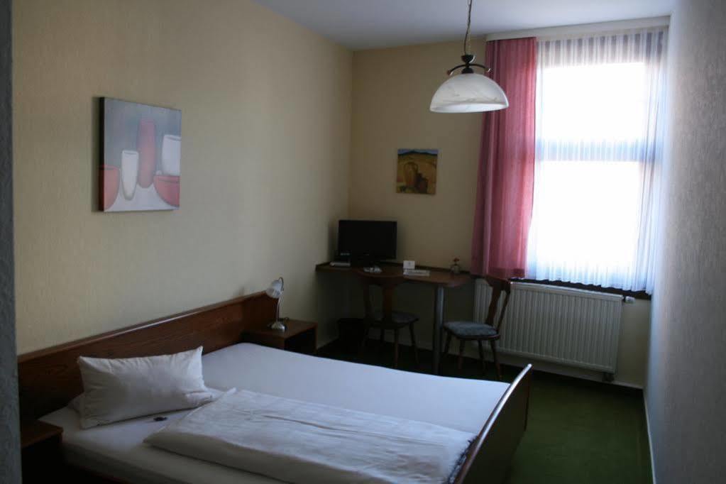 Landgasthof & Hotel Krone Eischleben Ichtershausen エクステリア 写真
