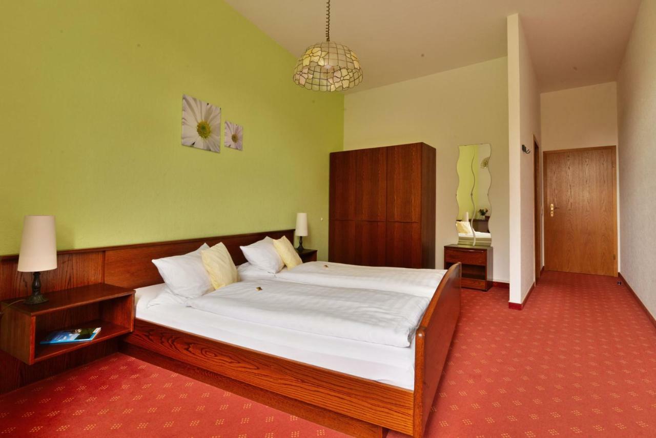 Landgasthof & Hotel Krone Eischleben Ichtershausen エクステリア 写真
